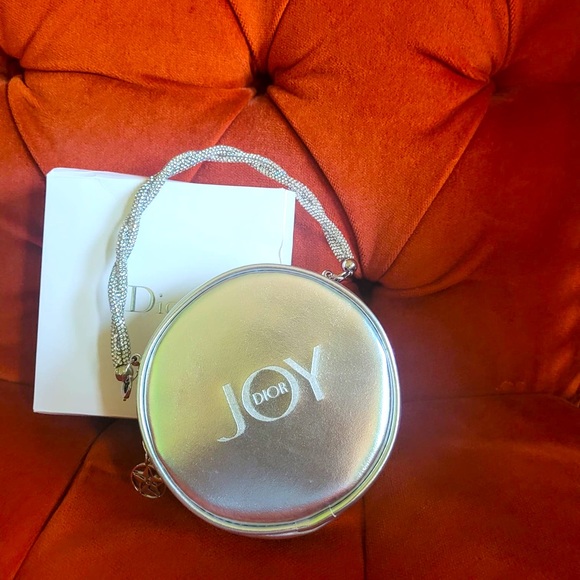 New Dior - Picture 1 of 6